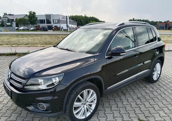 Volkswagen Tiguan cena 39900 przebieg: 230000, rok produkcji 2012 z Stąporków małe 379